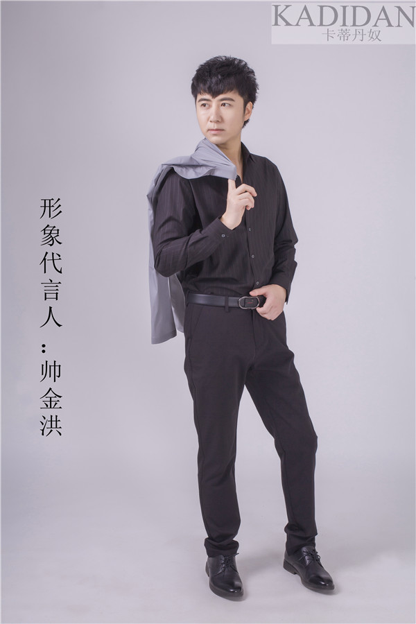    淺聊優(yōu)選高品質(zhì)西服定制面料